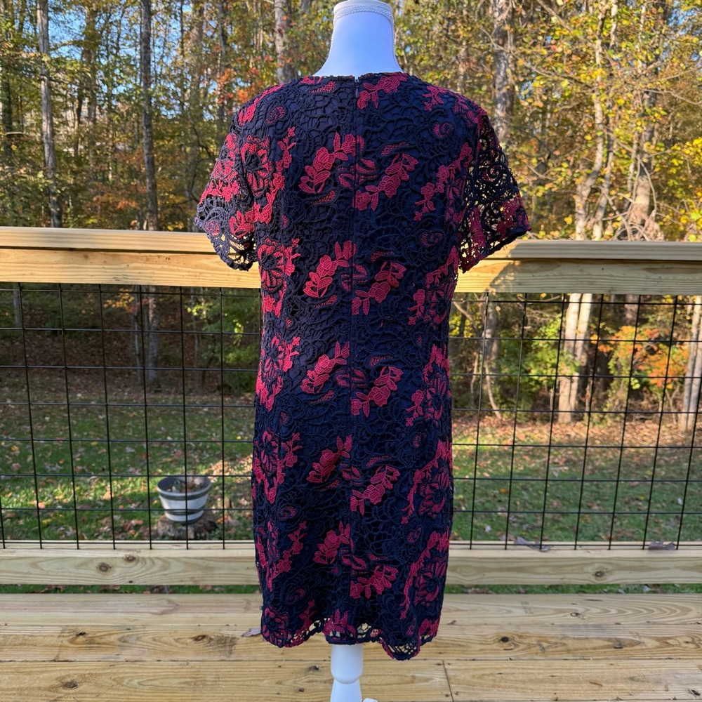 Banana Republic Red & Navy Elegant Lace Dress EUC - Picture 2 of 6